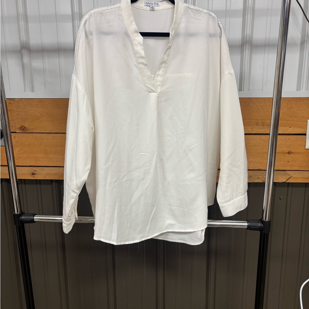 Source Unknown White Women's Blouse
